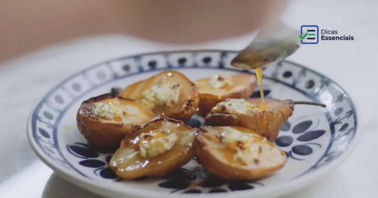 Pêra com gorgonzola